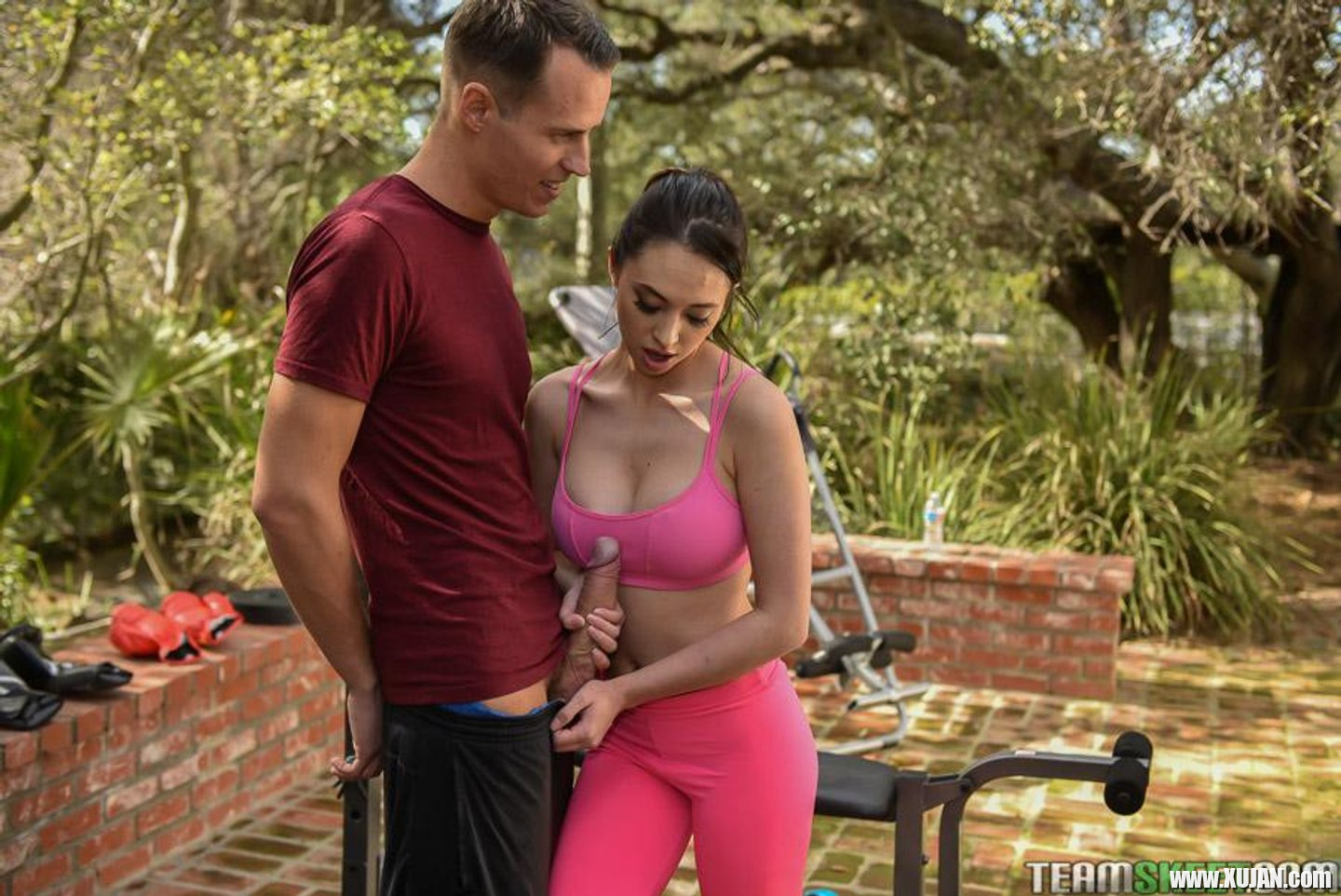 Hot Quinn Wilde takes a Dong after her Workout - Photo #3280885