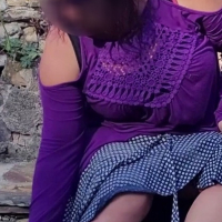 Solo BBW Nikki Holland playing with her wet pussy outdoors