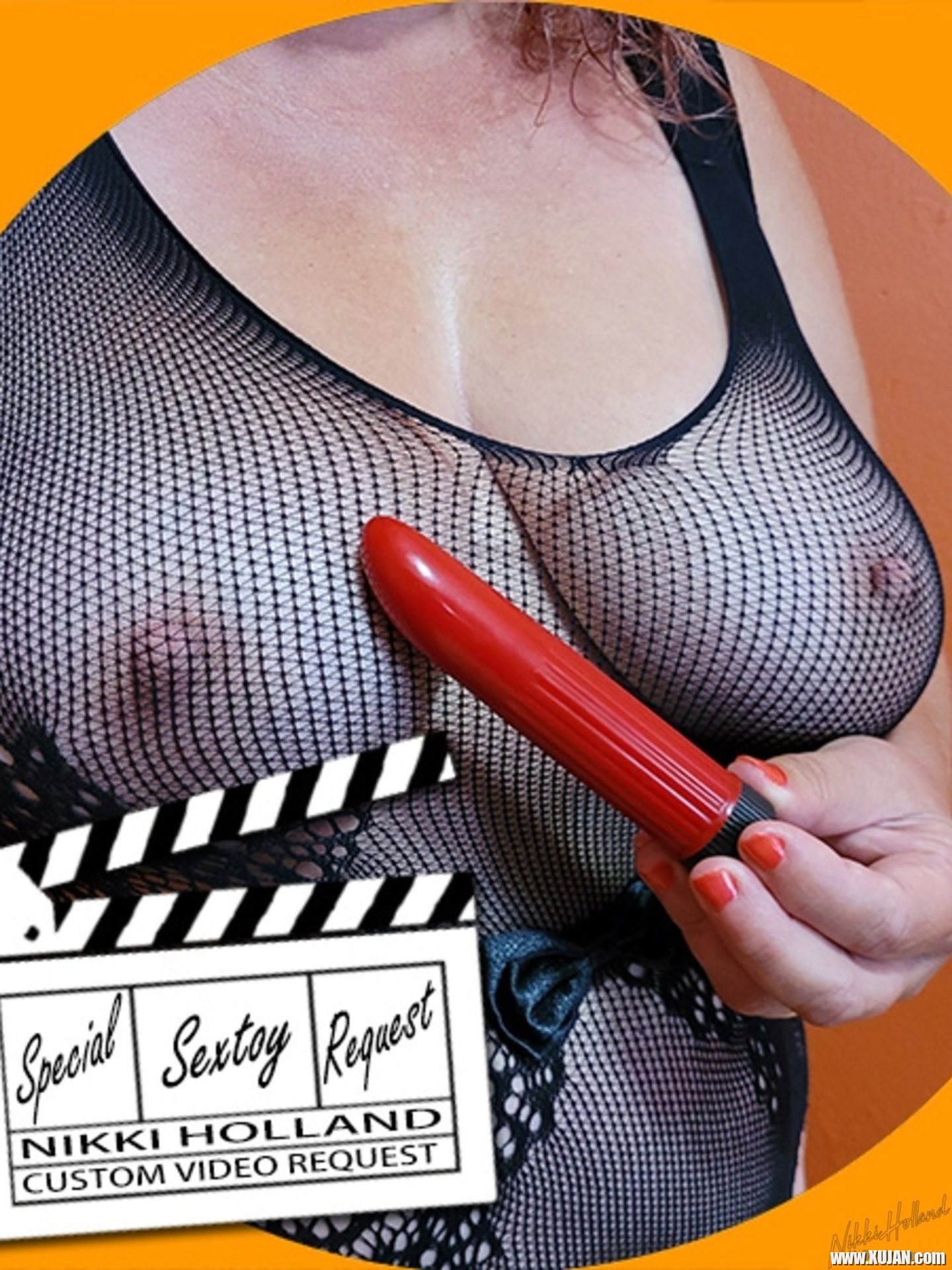 Horny Nikki Holland shows off her collection of sex toys - Photo #3286924