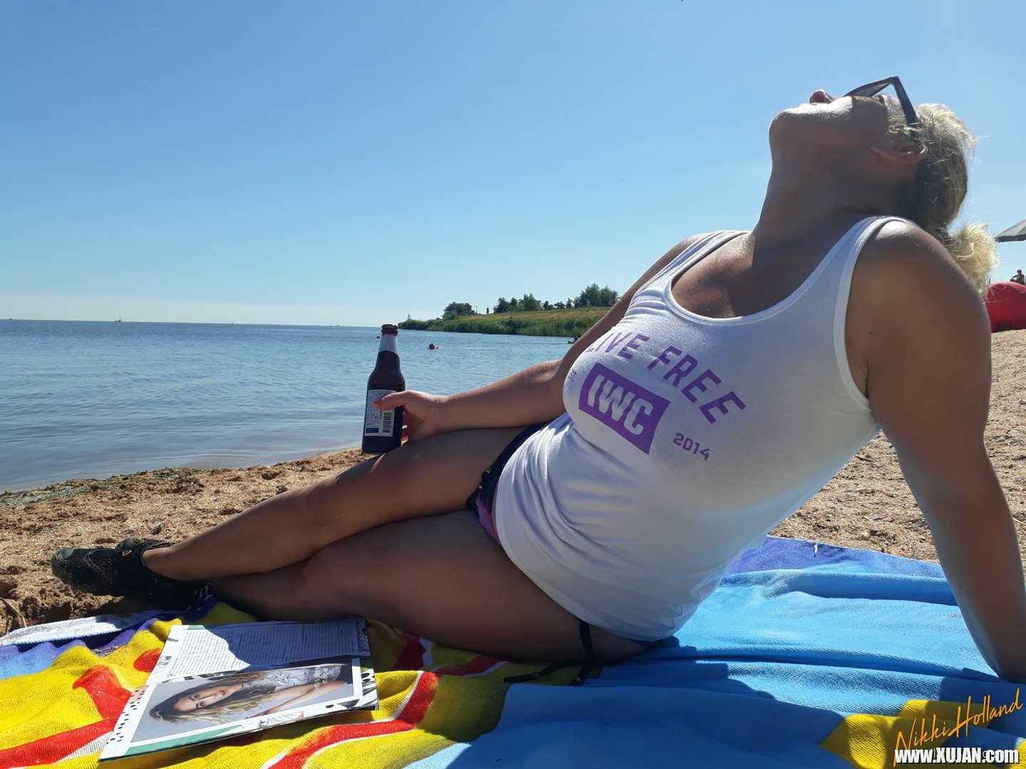 A day with the boat and at the beach with gorgeous Nikki Holland - Photo #3286935