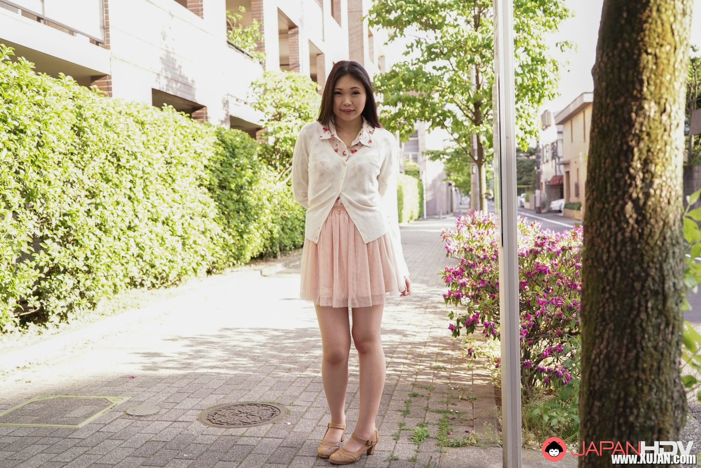 Naughty asian doll Mahiro Yozora stripping outdoors - Photo #3288439