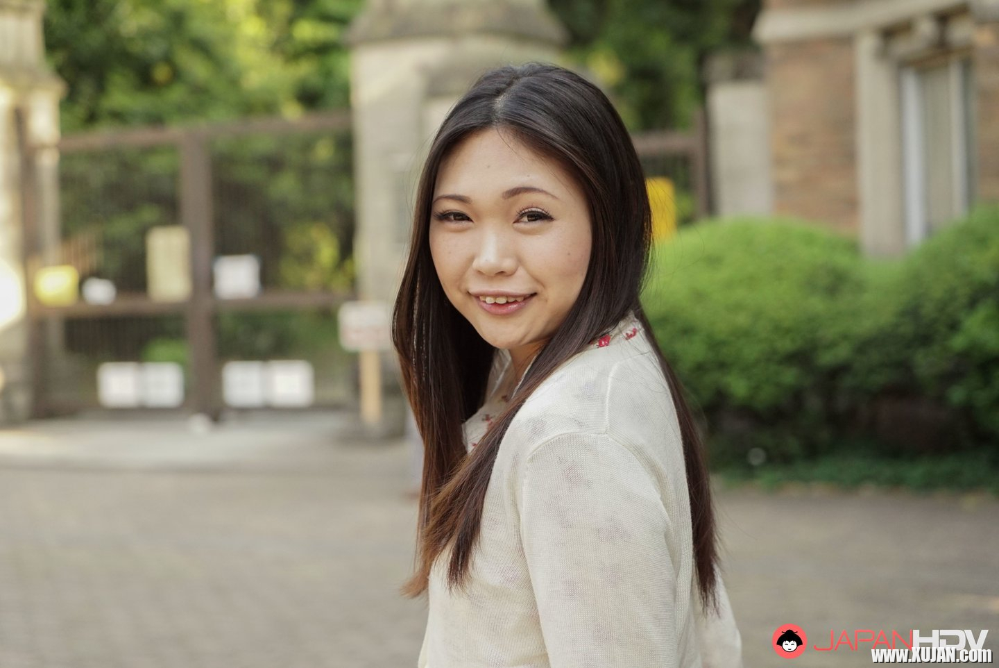 Naughty asian doll Mahiro Yozora stripping outdoors - Photo #3288445