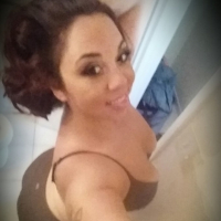 Jessica Peaches loves to take sexy nude Selfies