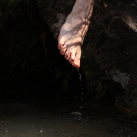 Aeryn Walker cools off her hot Body in a Stream