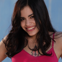 Hot Babe Tuesday Cross peels off her pink Panties
