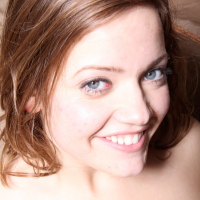 Cute Ashlynn Leigh uses her Mouth to please a Cock