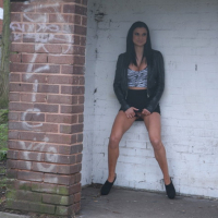 Kinky Jasmine Jae enjoys flashing some Guys