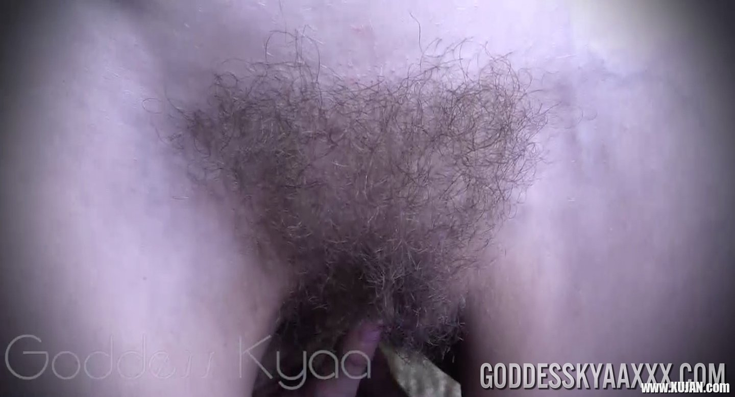 Goddess Kyaa Strips Down to expose her Hairy Cunt - Photo #3295431