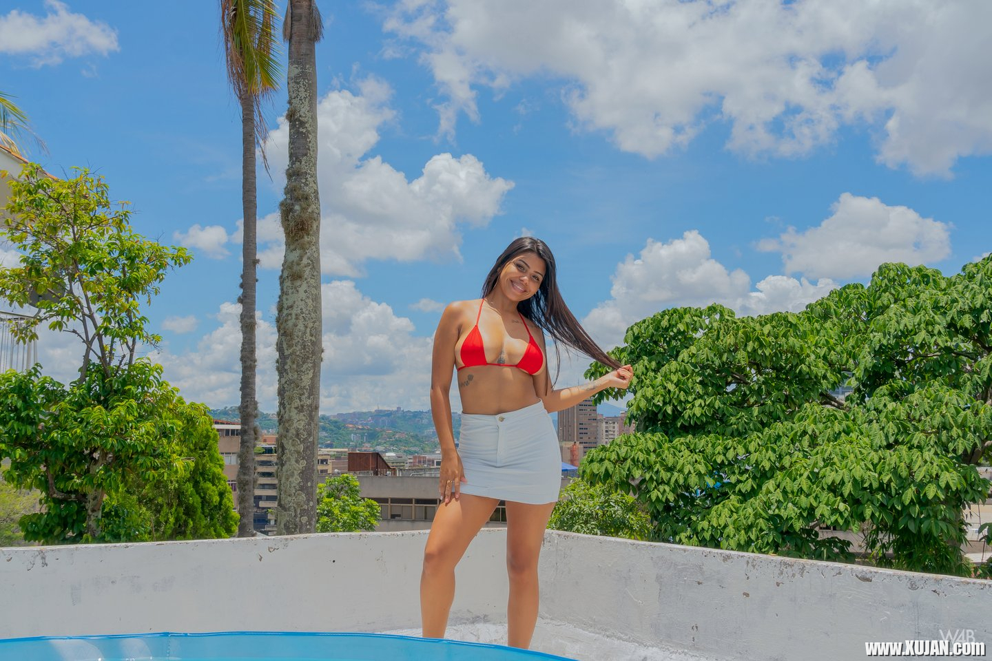 Thick Latina Ashley Crespo takes off her sexy bikini outdoors - Photo #3295938