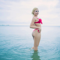 Vanesa Parks teases with a red Bikini at the Beach