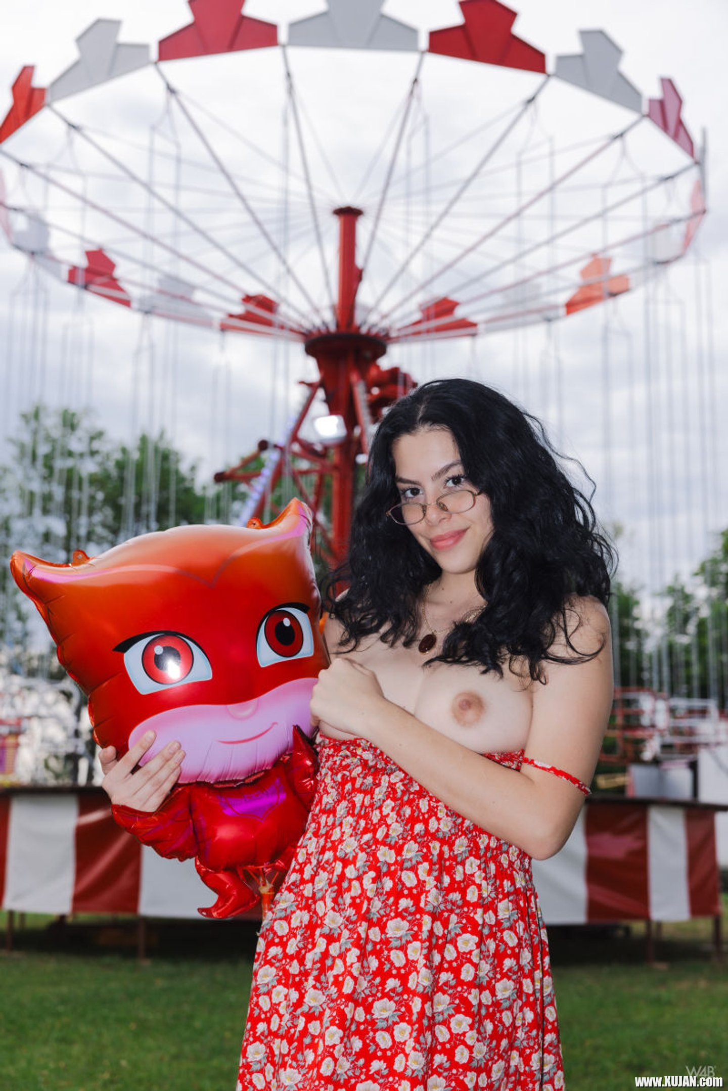 Adorable Sally Hunter undressing in the local amusement park - Photo #3297886