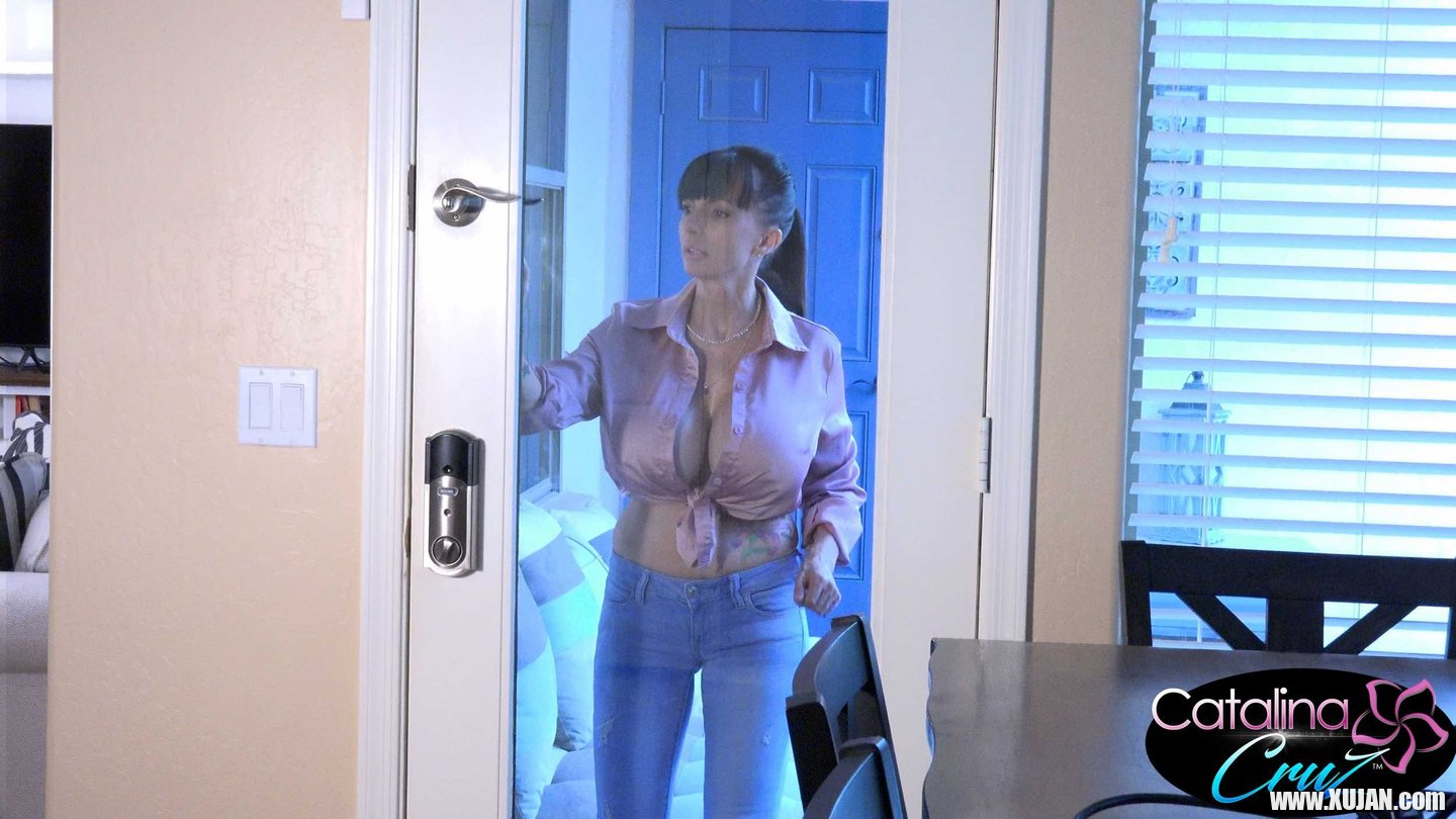 CATALINA CRUZ Neighbor Has Huge Tits Loves Cheating - Photo #3310331