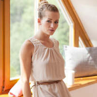Adele Sunshine receives Massage before trying Dick