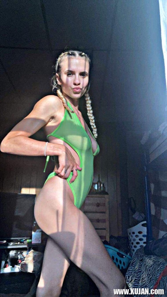 STRIPPERAYIN HAGUSTNER - Photo #3316716