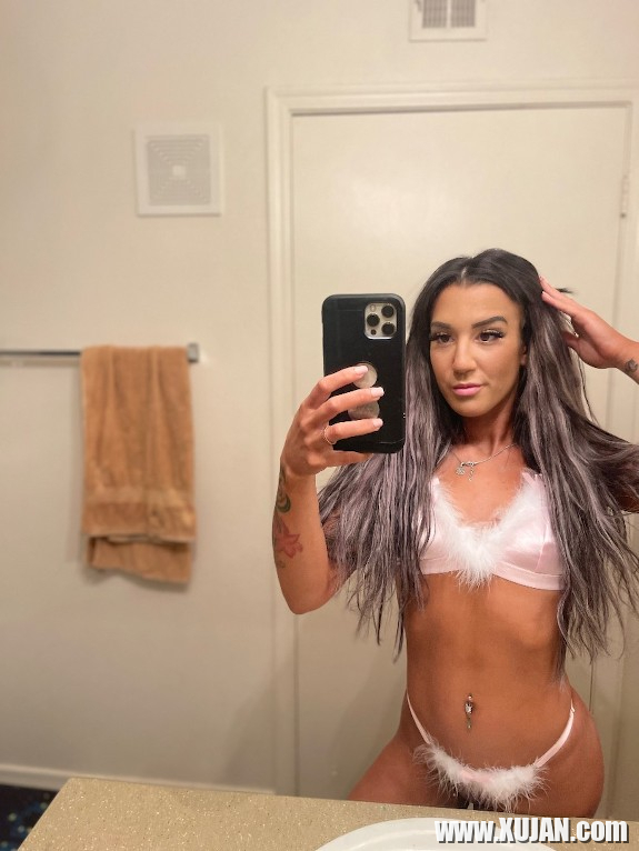 Hosum e chaturbate 18 00 e chaturbatesiclianprincess - Photo #3319275