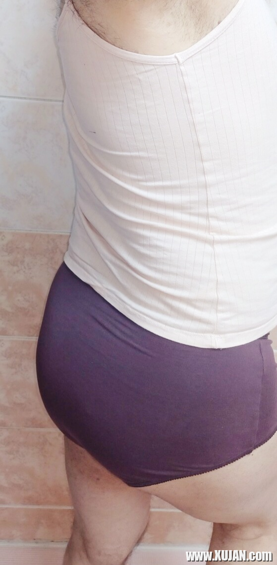 In cotton panty - Photo #3321451