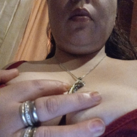 Es qez shat u aveli em sirum