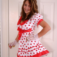 Karen Dreams loves to get nude and show Melons