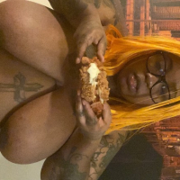 KFC Double Down Is Bak And Hoochie Mama Hazelnutxxx verjapes statsel e 2 pordz
