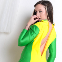 Hot Elouise Please masturbates in Cosplay Scene