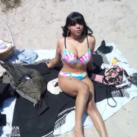 KRVEL E BEACH BABE AMBOGhJAKAN TESANYUTY ShUTOV