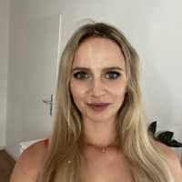 4 Cumshot demqin araj ev heto