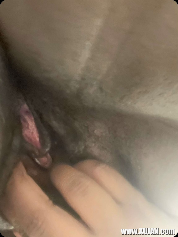 Ebony mets clit matnahetqer - Photo #3339610
