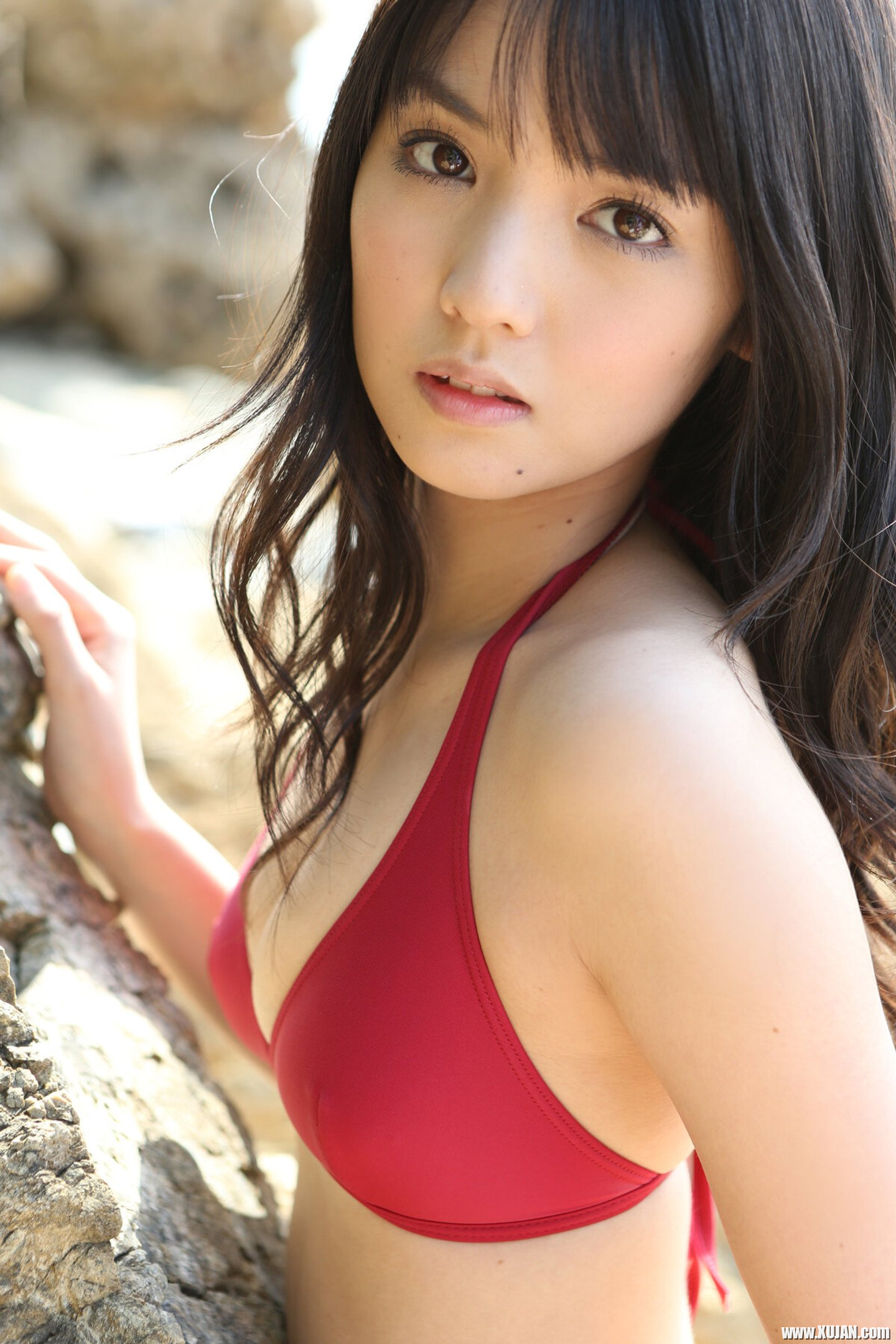Outdoors teasing in the woods with cute amateur Sayumi Michishige - Photo #3347273