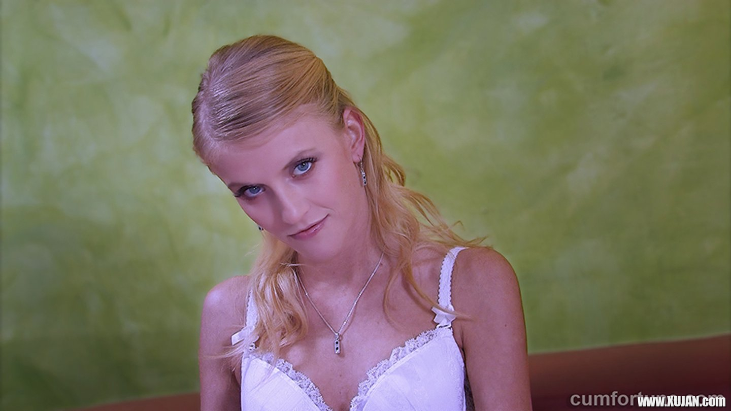 Slim Kate fucks and sucks for cum - Photo #3356167