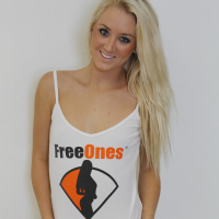 Babe Christy Lynn is proud of her FreeOnes Outfit