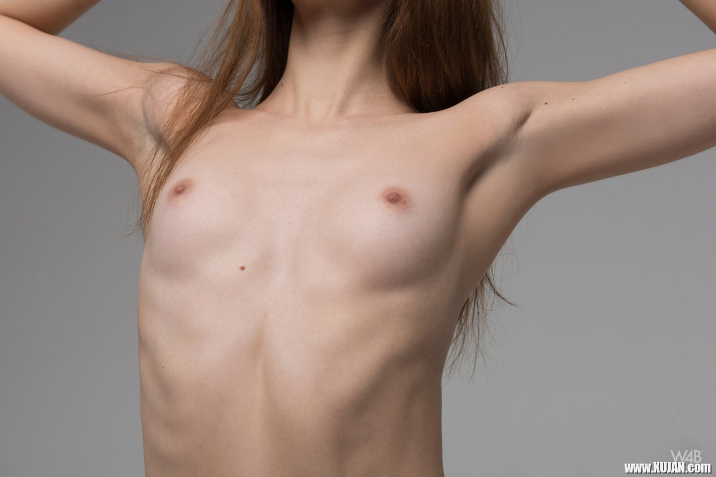 Skinny Babe strips down to unveil her perfect Body - Photo #3366118