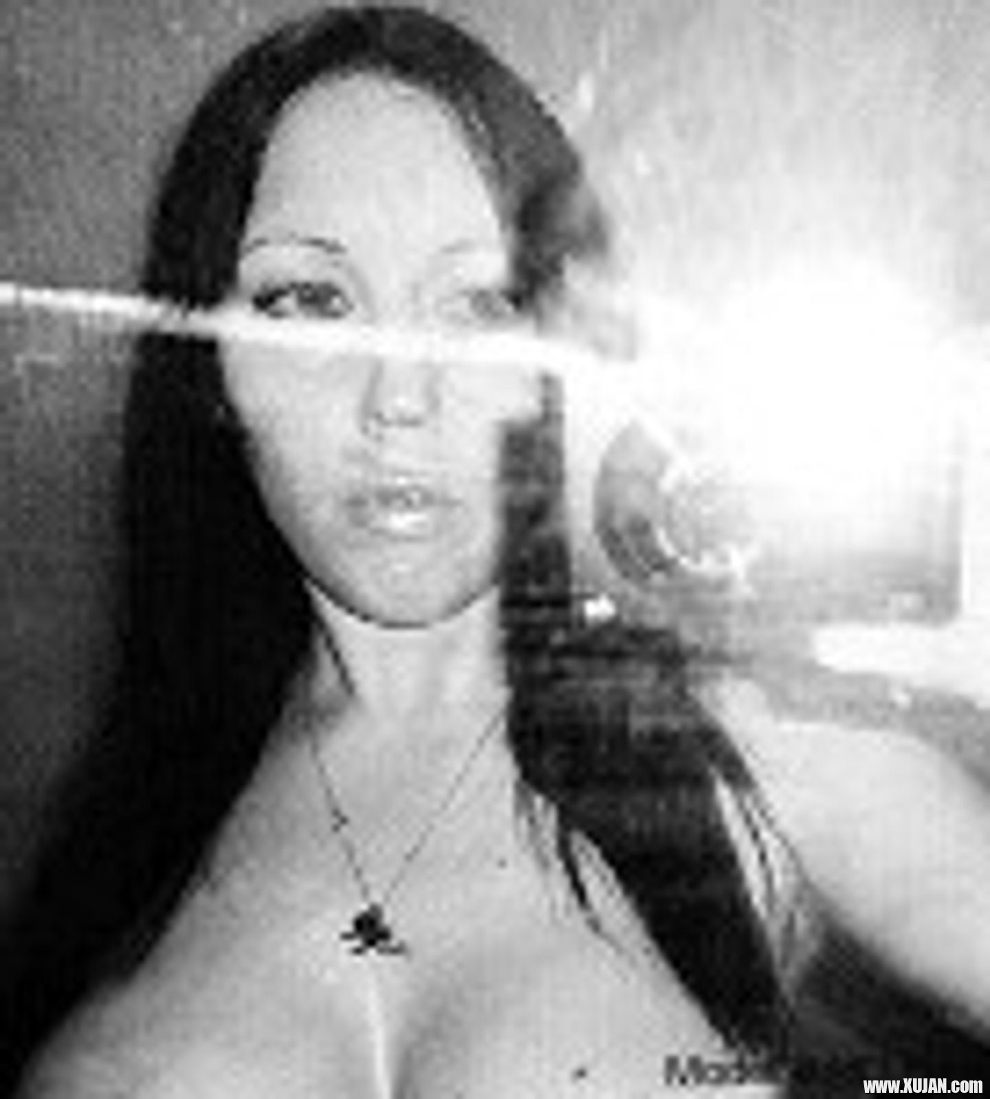 Hot chick Nikki D loves teasing with her sexy curves - Photo #3366999