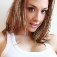 Chanel Preston fingering her Pussy in a FreeOnes Top