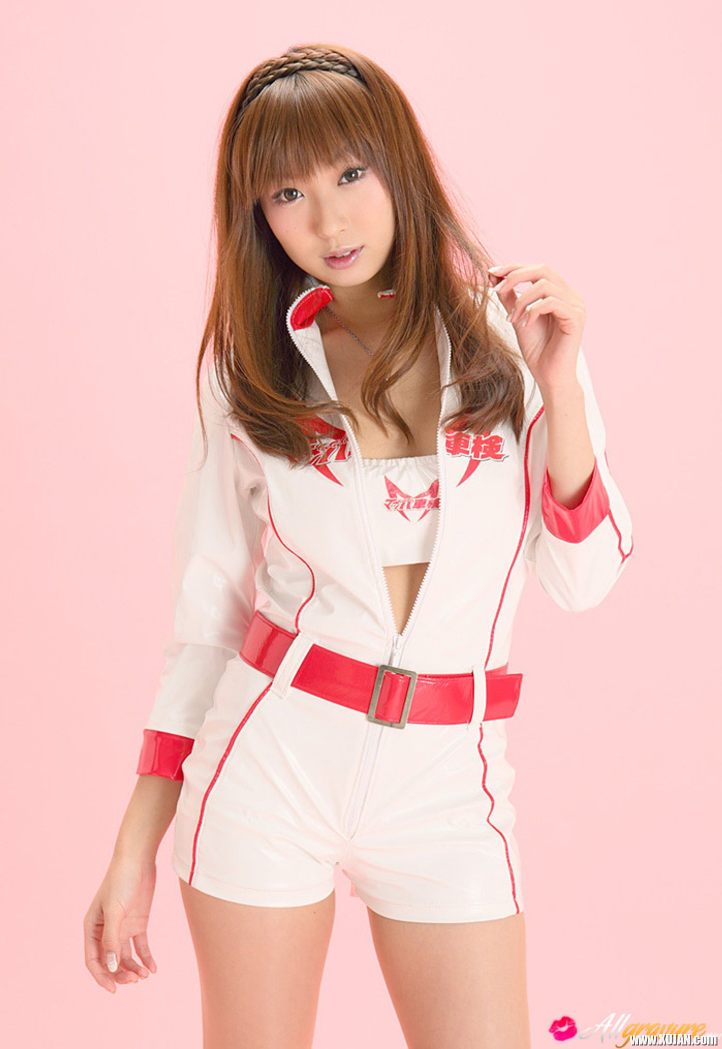 Sexy Japanese model Yuka Tachibana in high heels - Photo #3371281