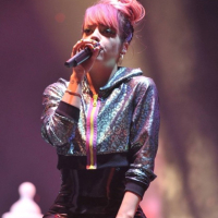 Topless shots of sexy British musician Lily Allen