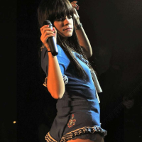 Topless shots of sexy British musician Lily Allen