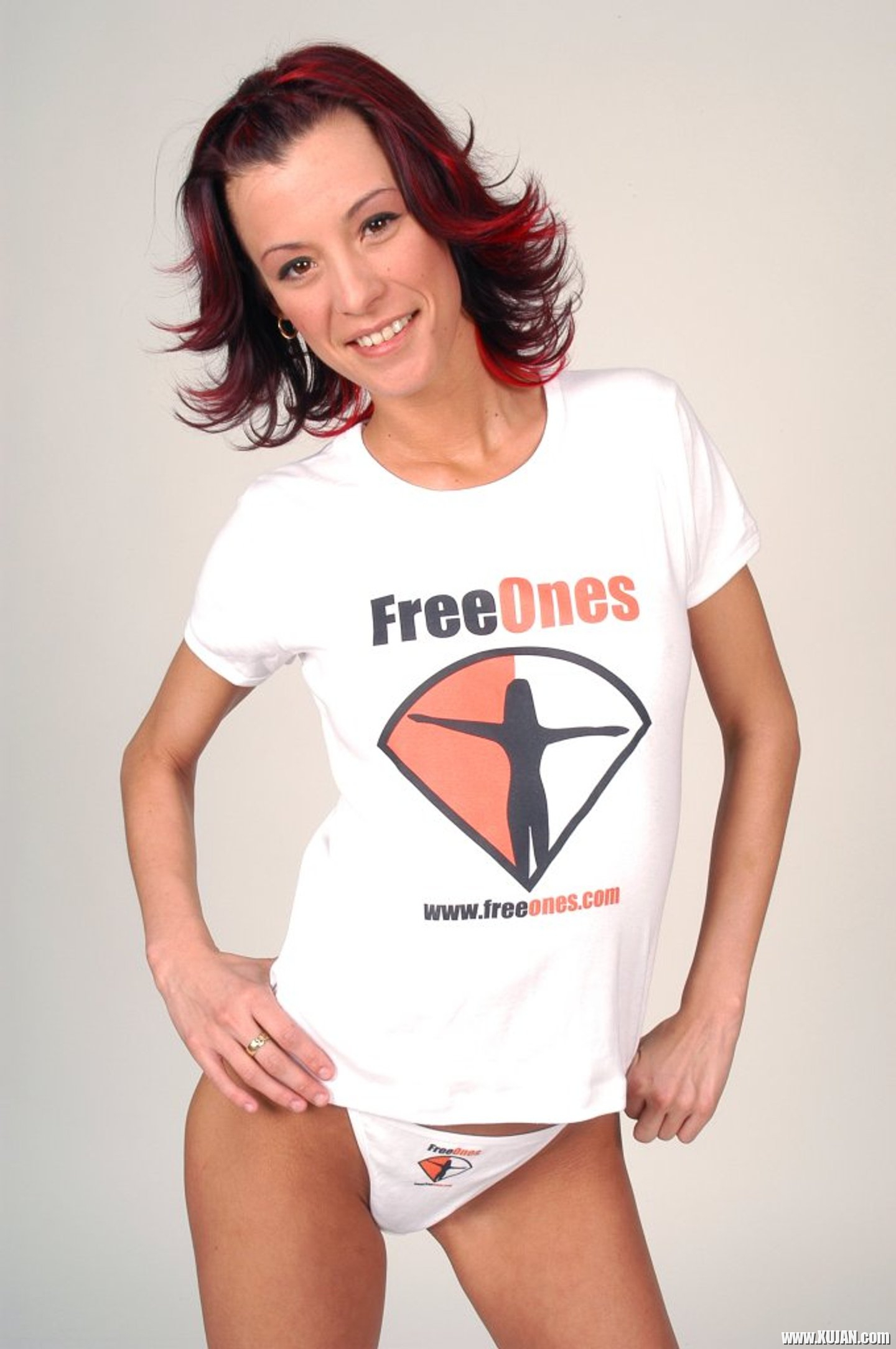 Sweet Amy Lee posing in a Freeones TShirt - Photo #3373425