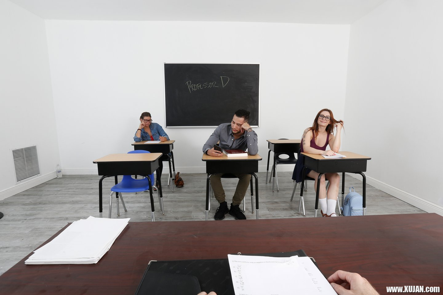 Scarlett Johnson gets fucked by Teacher in Class - Photo #3374321