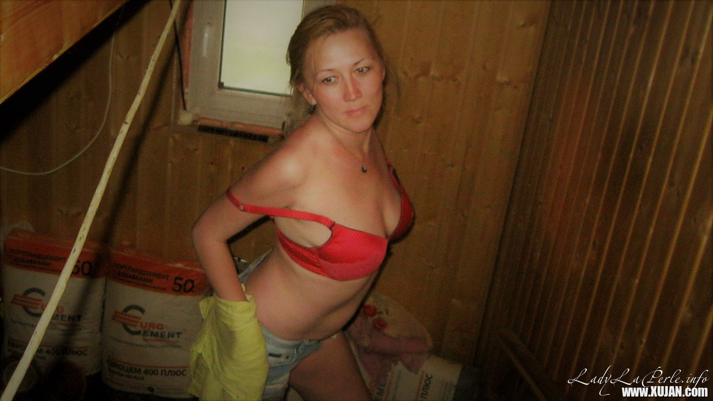 Good looking Lady La Perle loves showing off her figure - Photo #3374394