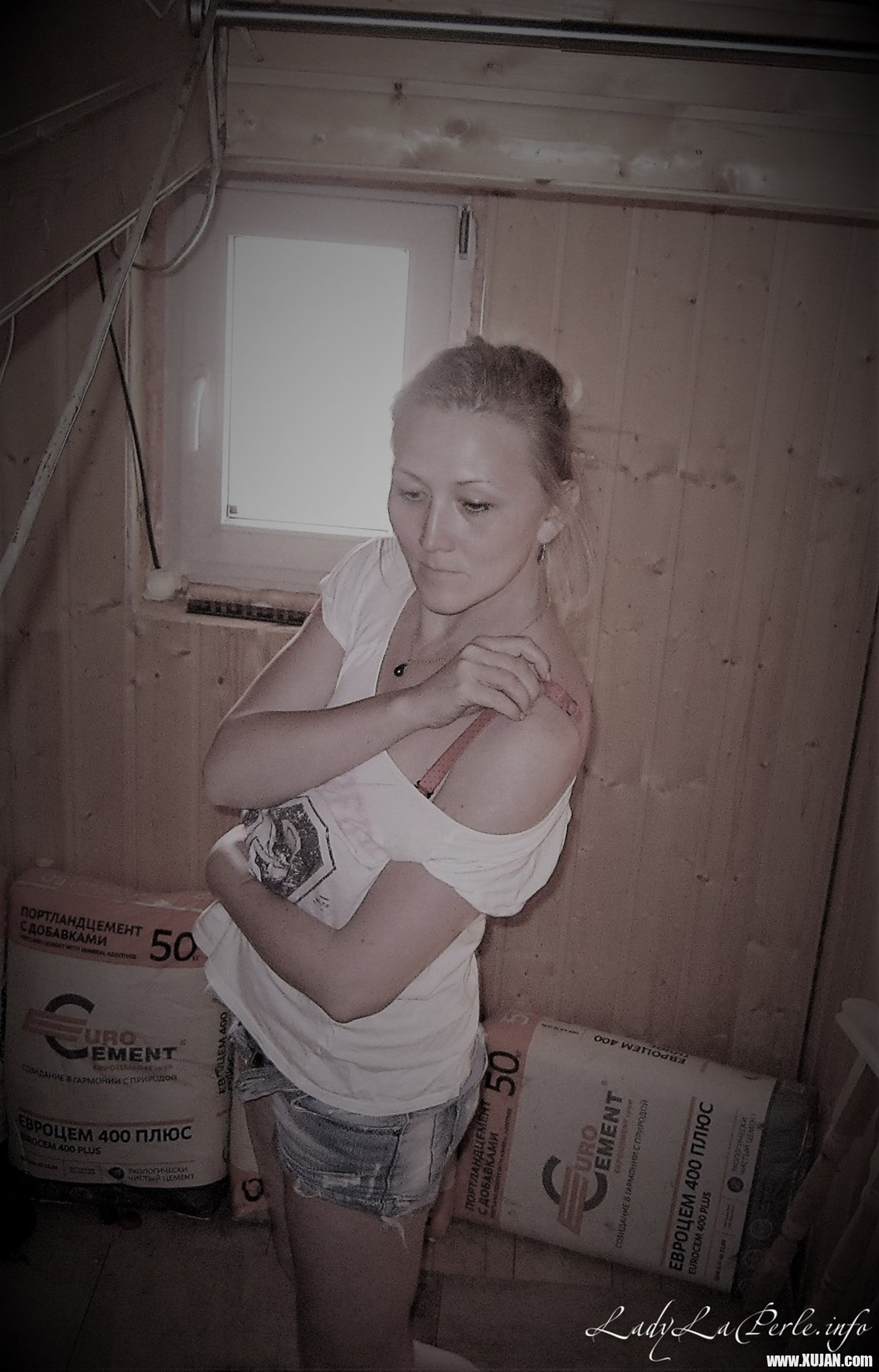 Good looking Lady La Perle loves showing off her figure - Photo #3374403