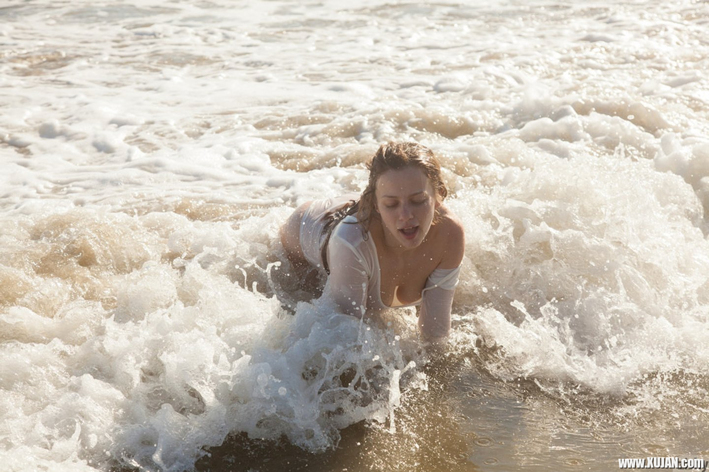 Busty Girl on Beach showing wet Boobs in Swimsuit - Photo #3377272