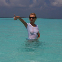 Girl on Vacation showing her Boobs in the Bahamas