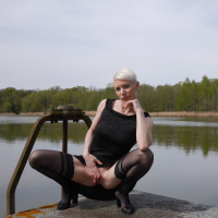 Outdoors solo session with hot ass blonde mature Mia Wallace