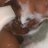 Big Booty Ebony Wet Bubble Bath