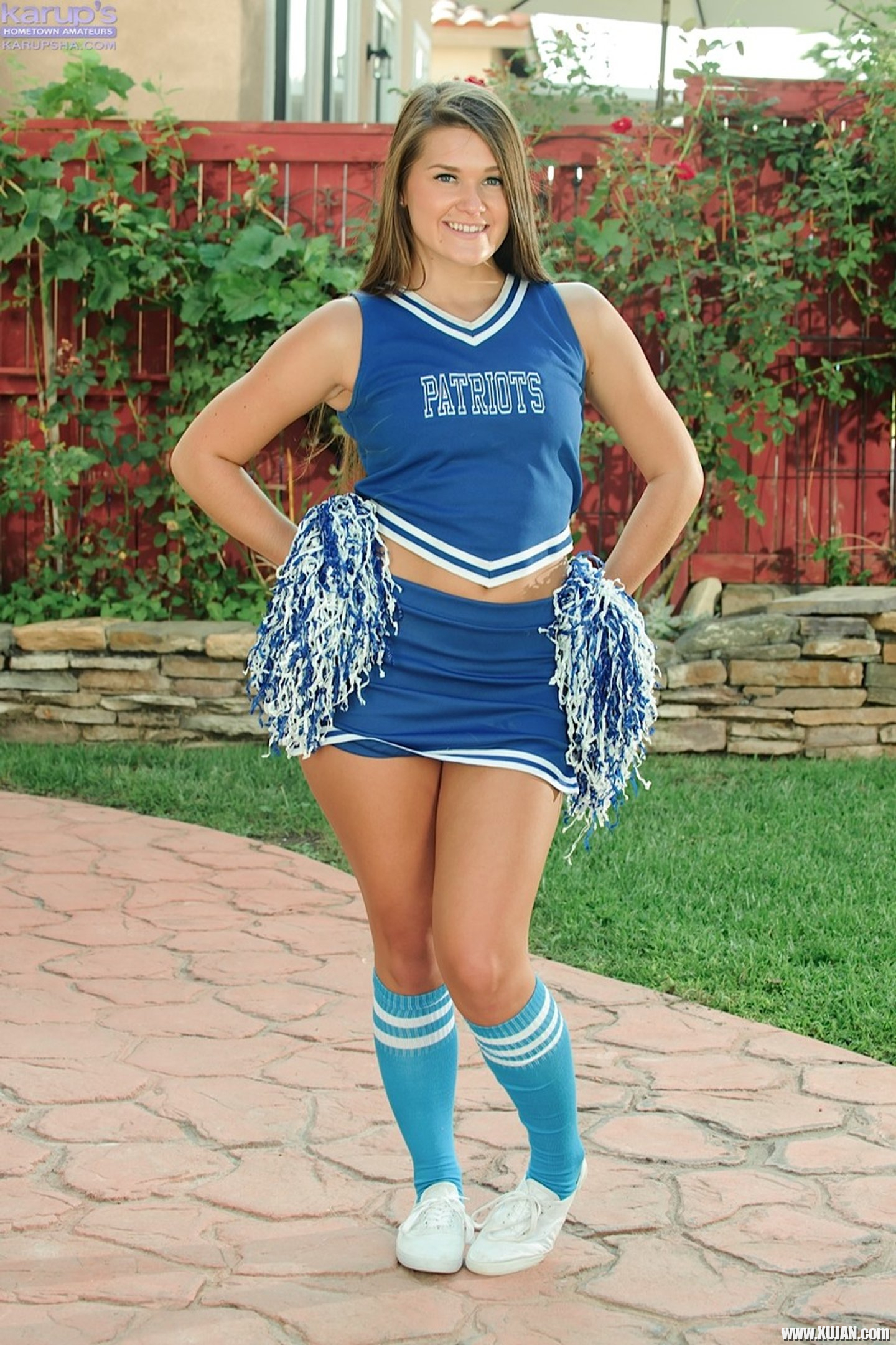 Sexy cheerleader Abby Rocks drops her uniform and spreads legs - Photo #3390709