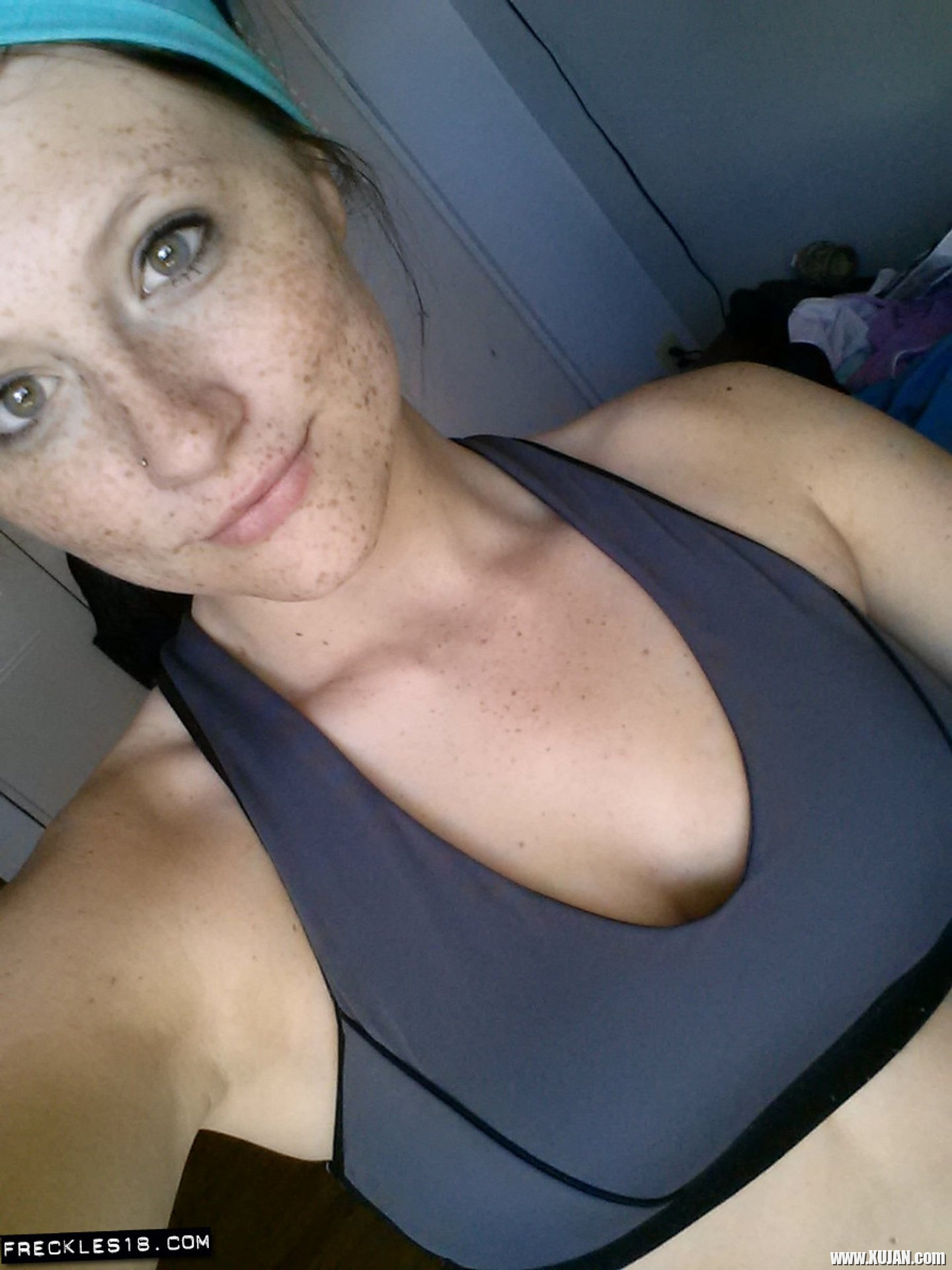 Freckles 18 taking Selfies in her Running Gear - Photo #3392490
