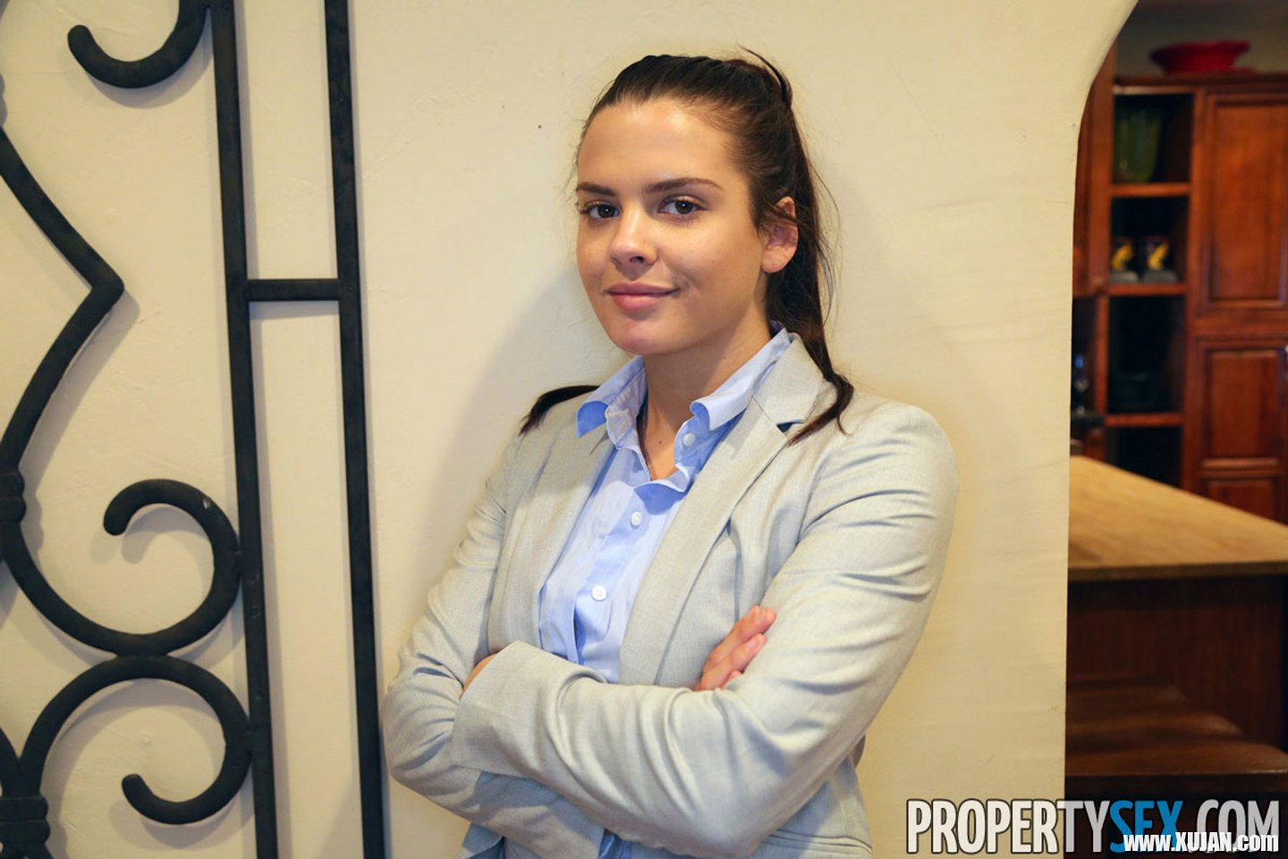 Stunning Keisha Grey gets to wank a thick Schlong - Photo #3393685