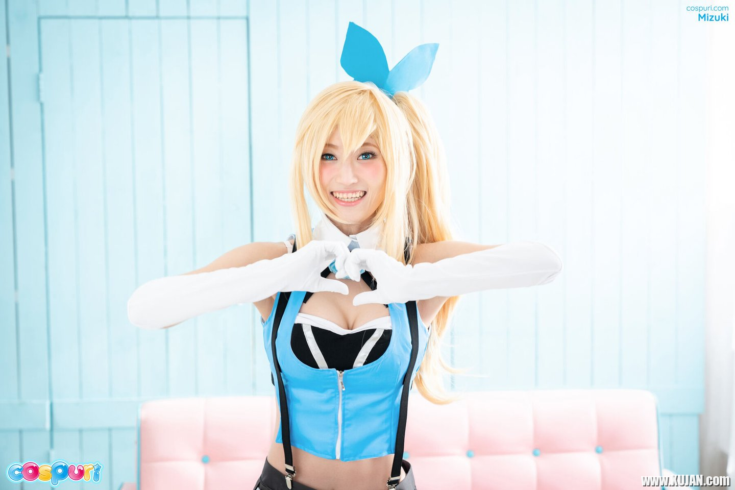 Mizuki Cosplay shes looking pretty sexy as she shows off her pussy - Photo #3397352