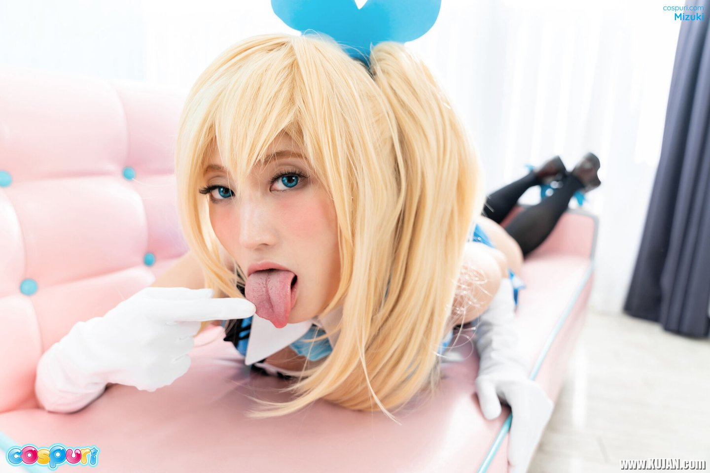 Mizuki Cosplay shes looking pretty sexy as she shows off her pussy - Photo #3397364