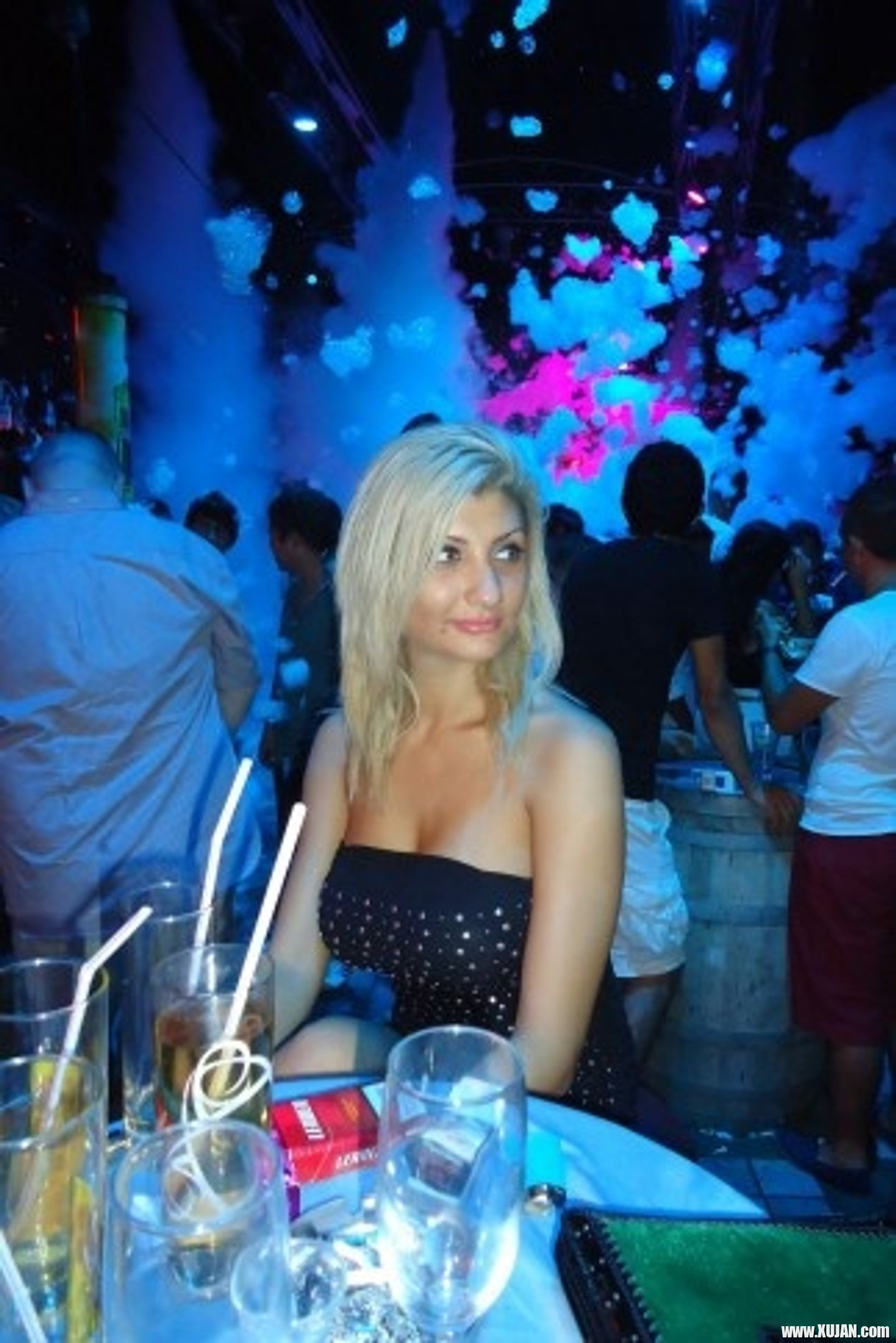 Richarda Love makes sure everybody sees her Body - Photo #3398354